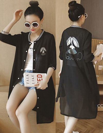 เสื้อคลุมแฟชั่นสีดำปริ้นท์น่ารักรหัส 1601