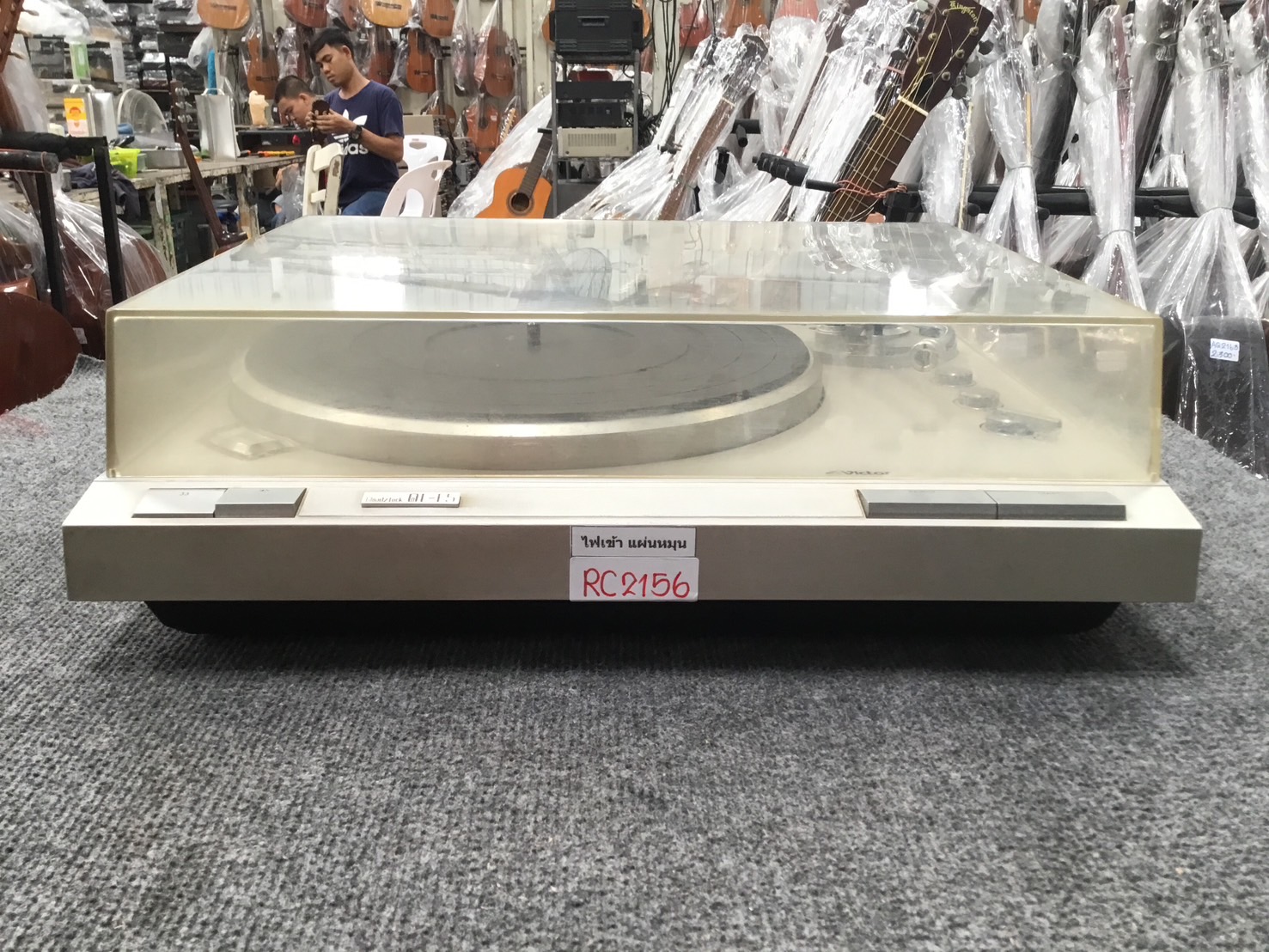 เครื่องเล่นแผ่นเสียง Victor : QL-F5