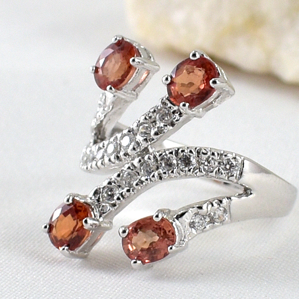 แหวนเงินแท้ราคาถูกชุบทองคำขาว บุษราคัมแท้ 2.0 กะรัต เพชรCZ 0.18 กะรัต งานประณีตสวยงาม สั่งผลิตค่ะ