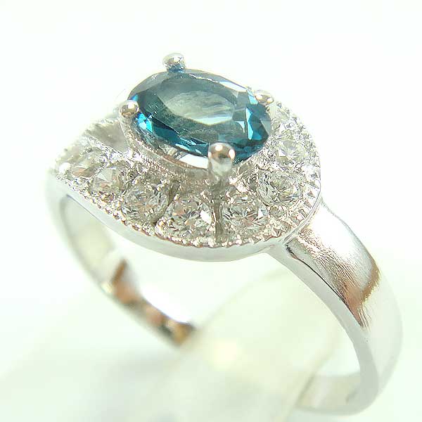 แหวนเงินแท้ราคาถูกชุบทองคำขาว ลอนดอนบลูโทปาซแท้ 0.55 กะรัต เพชรCZ 0.325 กะรัต งานประณีตสวยงาม สั่งผลิตค่ะ