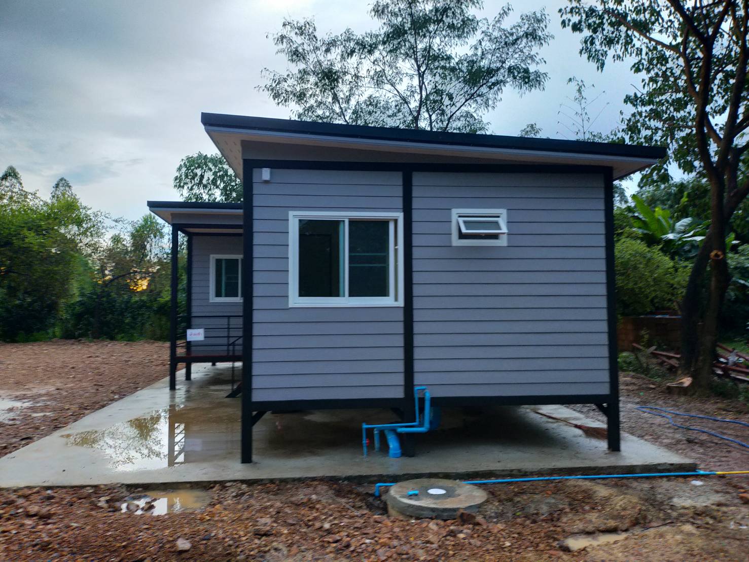 2นอน1นั่งเล่น2ห้องน้ำ บ้านน็อคดาวน์ ป.เจริญ