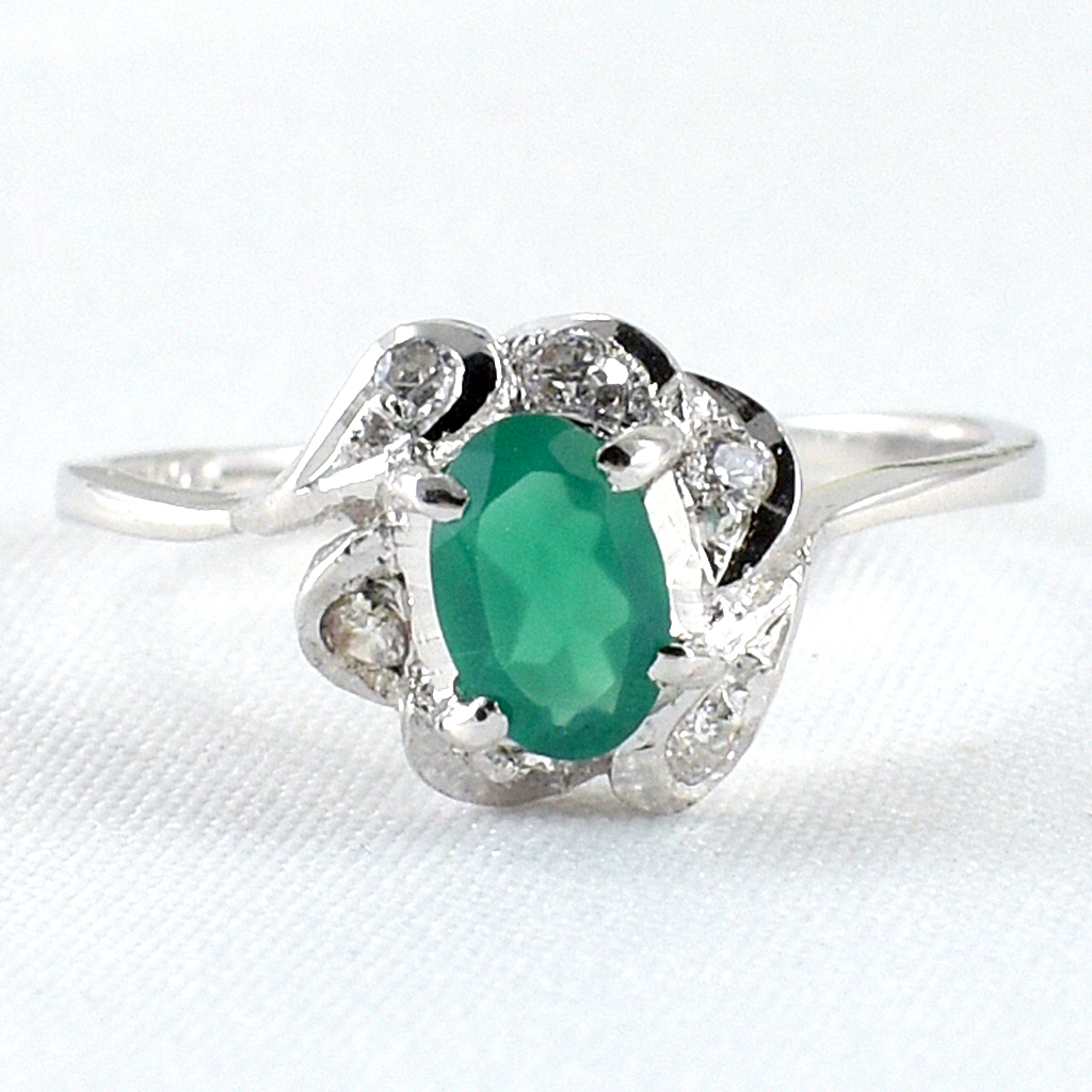 แหวนเงินแท้ราคาถูกชุบทองคำขาว พลอยแท้กรีนอะเกท 0.45 กะรัต เพชรCZ 0.09 กะรัต งานประณีตสวยงาม สั่งผลิตค่ะ