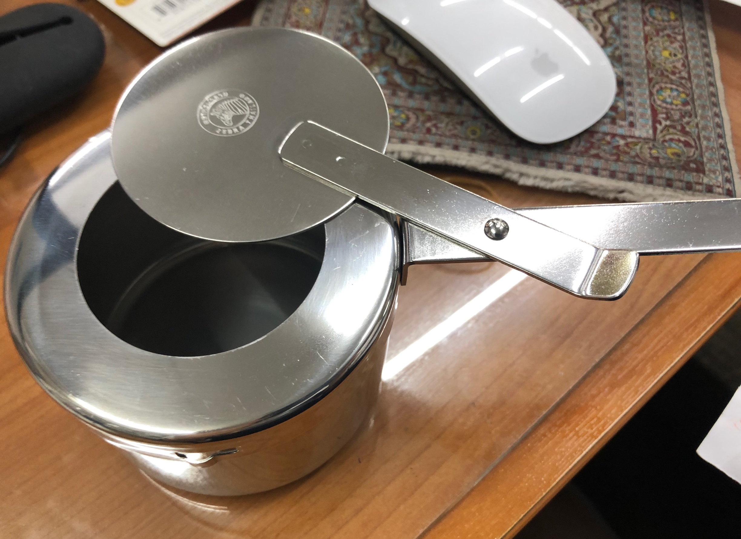 ตะเกียงอ่างอุ่นอาหาร รุ่นหนา 005-FH-ZA Chafing_Fuel_holders