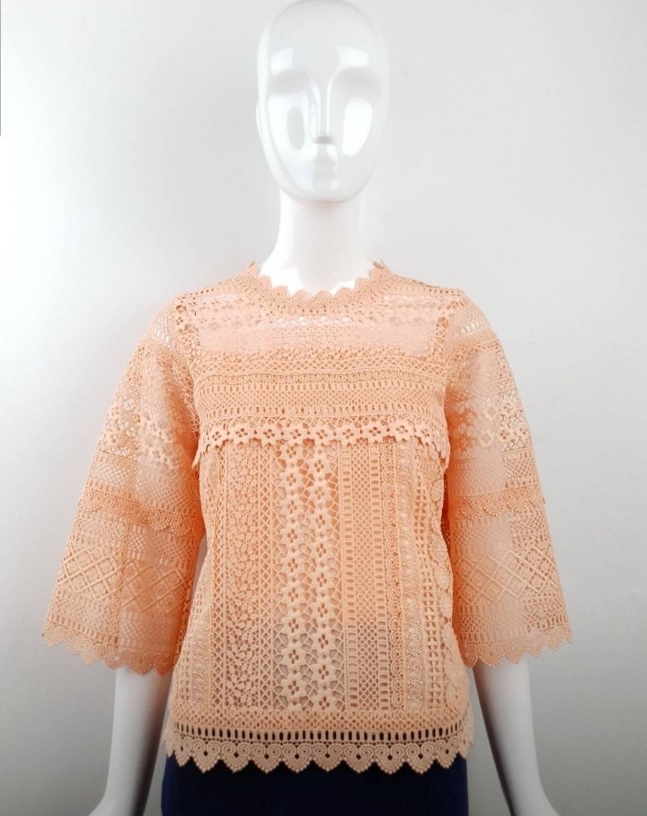 เสื้อลูกไม้ ลูกไม้ที่ถักทออย่าปราณีต ลายเสื้อลูกไม้ที่สวยงาม ทรงสวยสาวๆใส่ได้แบรนด์พิ้งบูติค