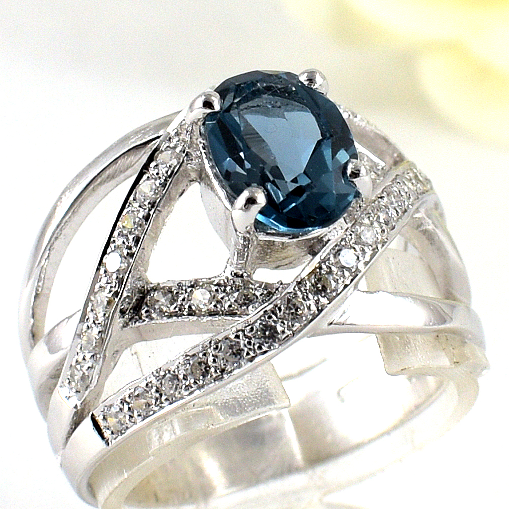 แหวนเงินแท้ราคาถูกชุบทองคำขาว ลอนดอนบลูโทปาซแท้ 1.45 กะรัต เพชรCZ 0.38 กะรัต งานประณีตสวยงาม สั่งผลิตค่ะ