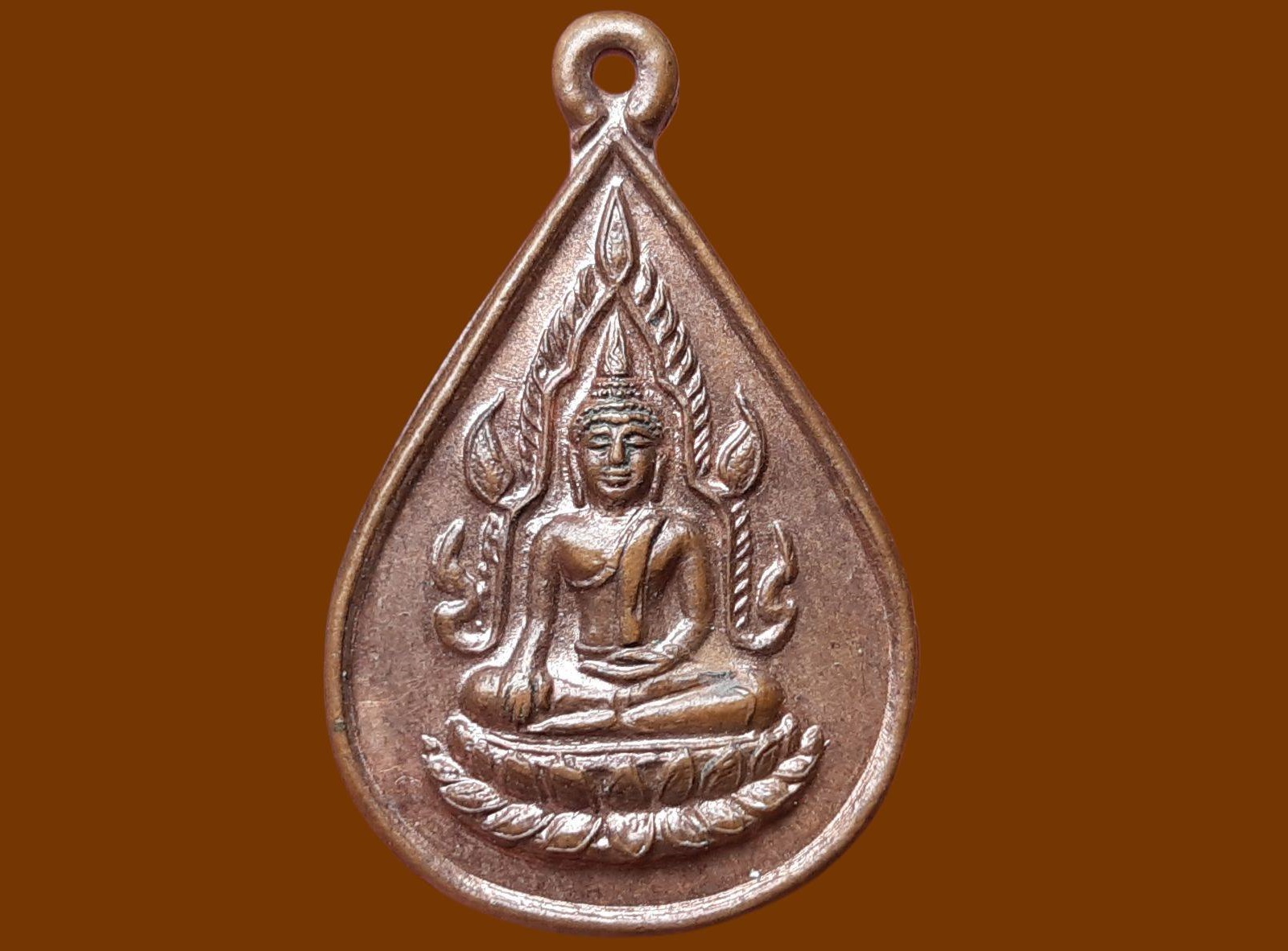 เหรียญพระพุทธชินราช พระธรรมกิตติเวที (หลวงพ่อทอง) วัดเบญจมบพิตรดุสิตมหาสีมาราม ดุสิต กรุงเทพมหานคร ปี 2549 เนื้อทองแดง