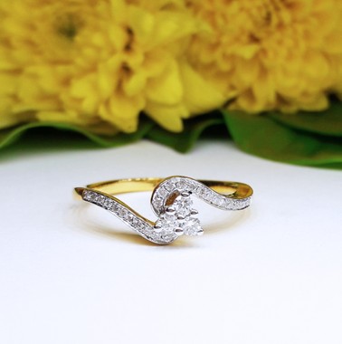 สั่งผลิตเพชรเบลเยี่ยมคัท แหวนแต่งงาน แหวนหมั้น ใส่เที่ยว ออกงาน แหวนทองคำ 18K เพชรแท้ 0.18 กะรัต 3.30 กรัม น้ำ 99 ราคาถูกมาก มีใบรับประกันค่ะ