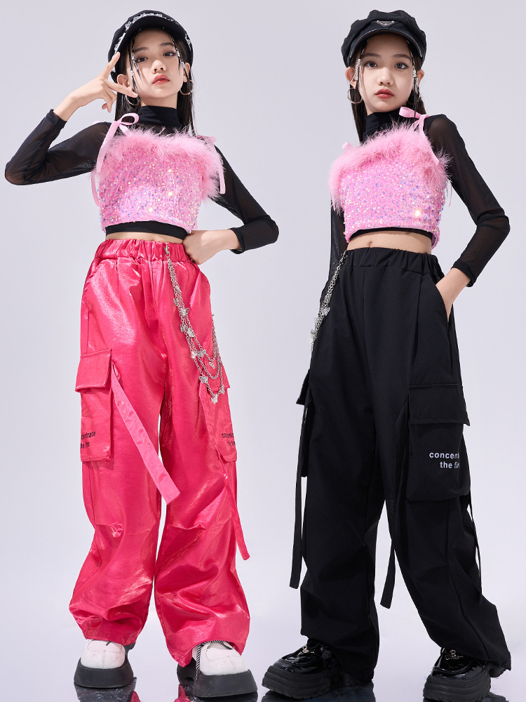 พร้อมส่ง ชุดเต้น เซ็ตเสื้อสายเดี่ยวปักเลื่อม+กางเกงวิ้ง