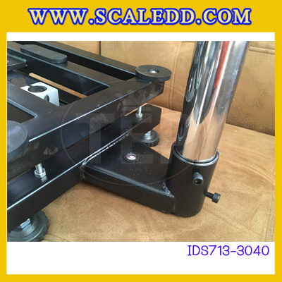 เครื่องชั่งดิจิตอล60kg รุ่น IDS713 พิกัด 60kg x 5g ตาชั่งดิจิตอล60kg เครื่องชั่งแบบปริ้นสติ๊กเกอร์ในตัว ขนาดแท่น 30x40 cm. ยี่ห้อ SDS รุ่น IDS713