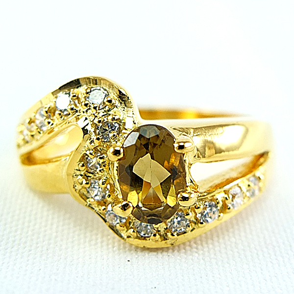 แหวนเงินแท้ราคาถูกชุบทองคำขาว พลอยแท้สโมกกี้ควอทซ์ 0.55 กะรัต เพชรCZ 0.21 กะรัต งานประณีตสวยงาม สั่งผลิตค่ะ