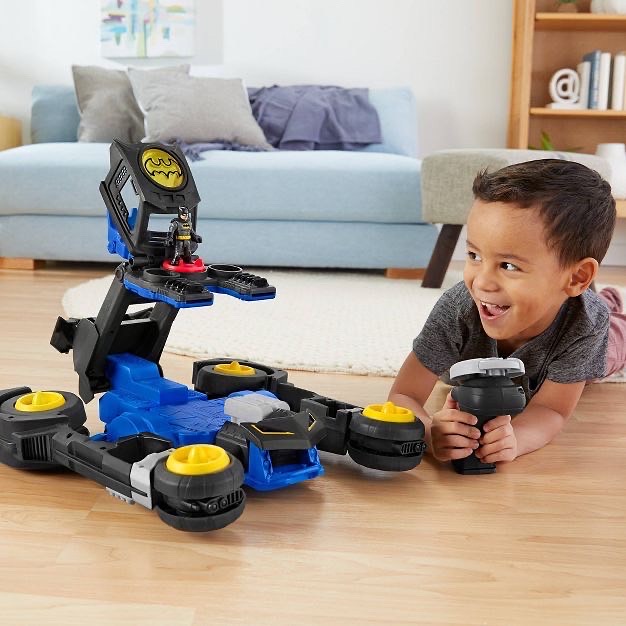 รถแปลงร่างได้ Fisher-Price Imaginext DC Super Friends Batman and Transforming Batmobile RC Vehicle