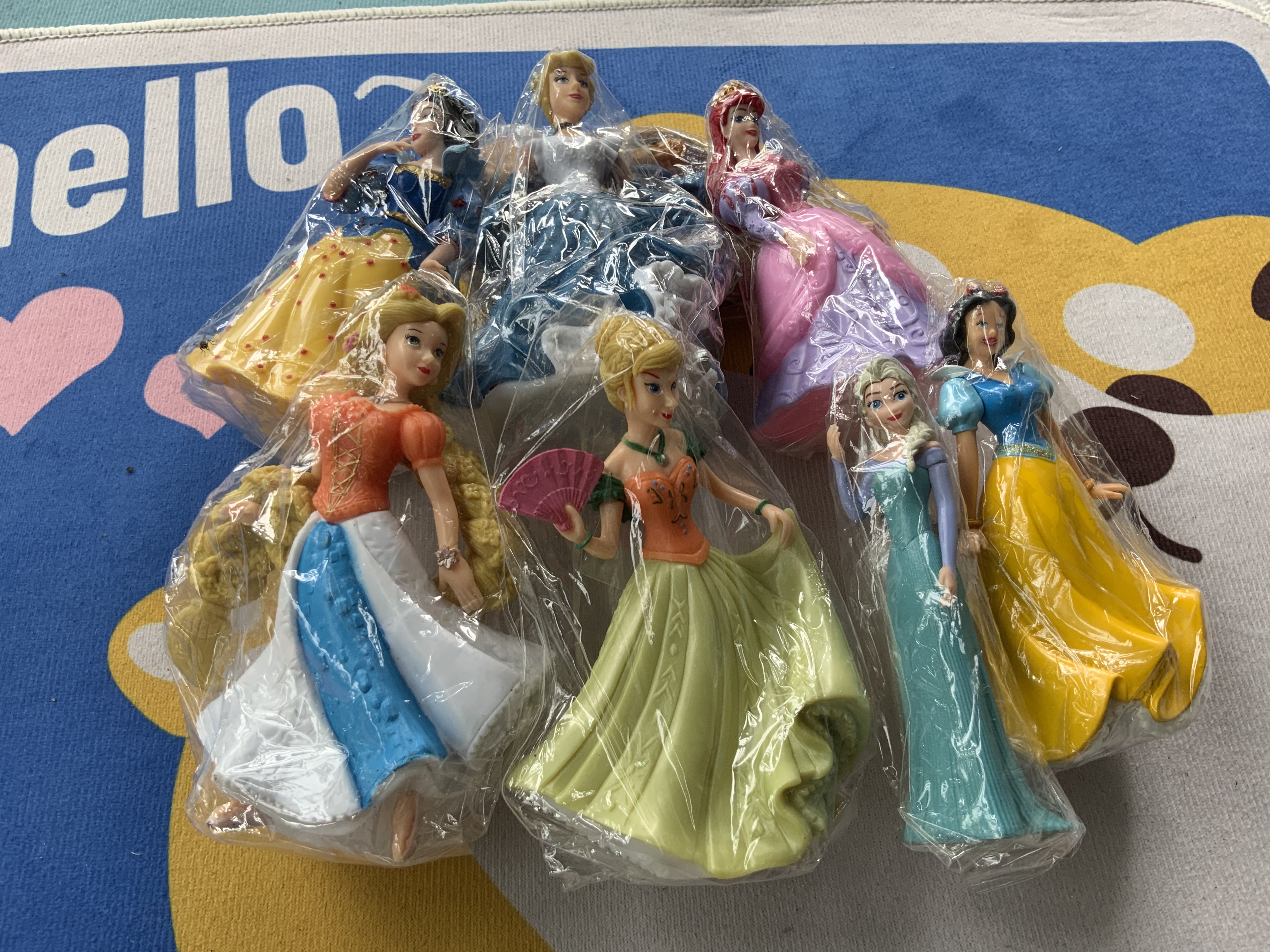 ตุ๊กตา เหล่าเจ้าหญิง เซ็ตใหญ่ 7 ตัว