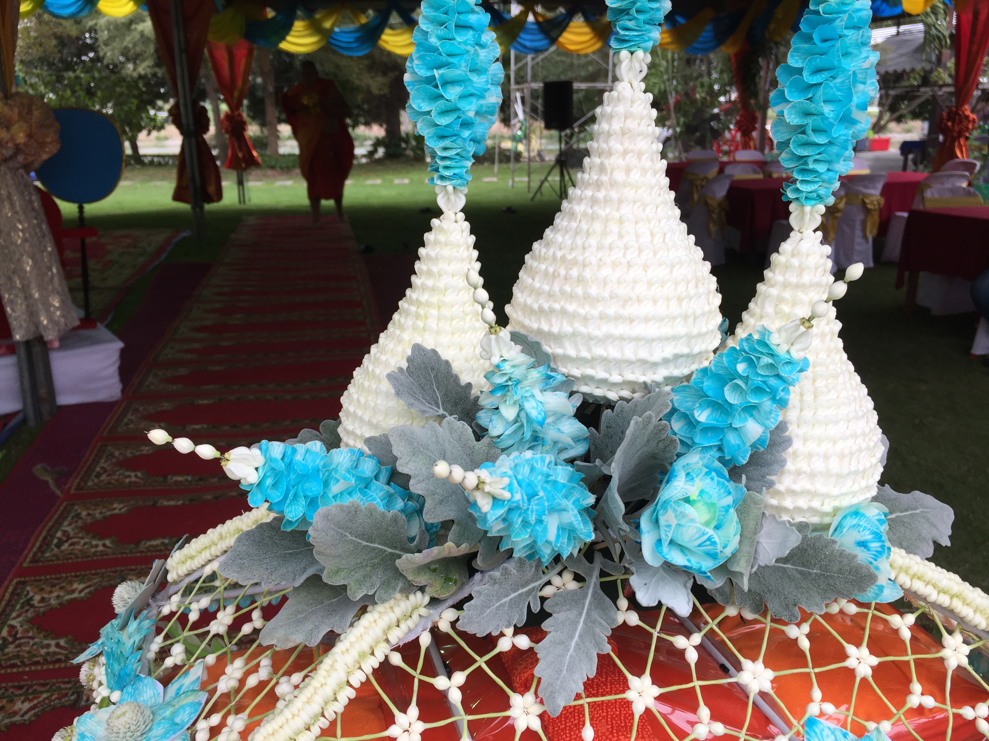 ชุดเครื่องบวชดอกไม้สด โทนสีฟ้า ส่งงานธีระฟาร์ม อ่างทอง