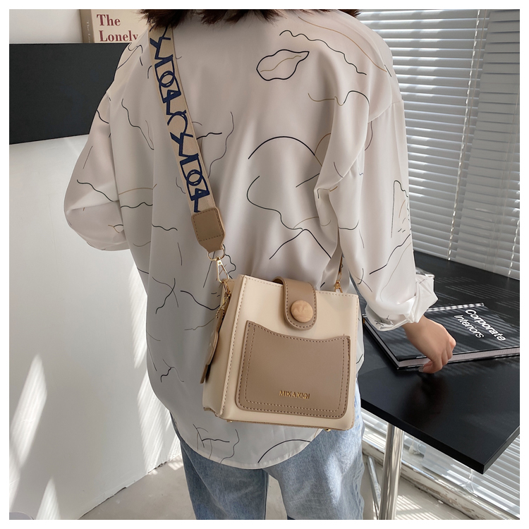 สินค้าพรีออเดอร์ กระเป๋าแฟชั่นสไตล์เกาหลี มี4สี รหัสPO-BAG-091