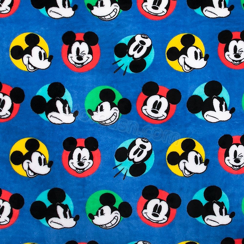 ผ้าห่ม Disney Mickey Mouse Fleece Throw
