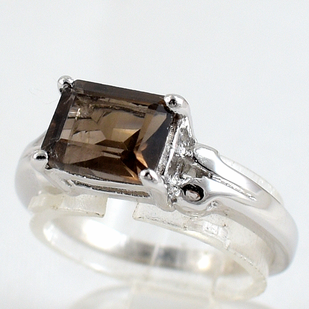 แหวนเงินแท้ราคาถูกชุบทองคำขาว พลอยแท้สโมกกี้ควอทซ์ 1.48 กะรัต งานประณีตสวยงาม สั่งผลิตค่ะ