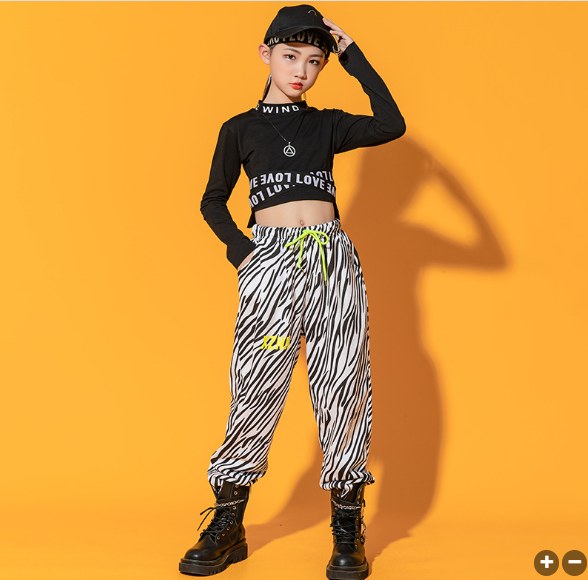 ชุดเต้น ชุดฮิปฮอป เสื้อแขนยาว เอวไขว้ พร้อมกางเกงขาขายาว ม้าลาย