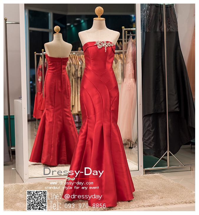 รหัส ชุดไปงานแต่งงาน : PFL026 ชุดราตรียาว สีแดง ผ้าไหม เกาะอกปักคริสตอล กระโปรงหางปลา สวยหรูสง่ามาก ใส่ไปงานแต่งงานกลางคืน งานกาล่าดินเนอร์ ชุดงานเลี้ยง ชุดพิธีกร งานพรอม งานบายเนียร์ งานเดินพรหมแดง ถ่ายพรีเวดดิ้ง