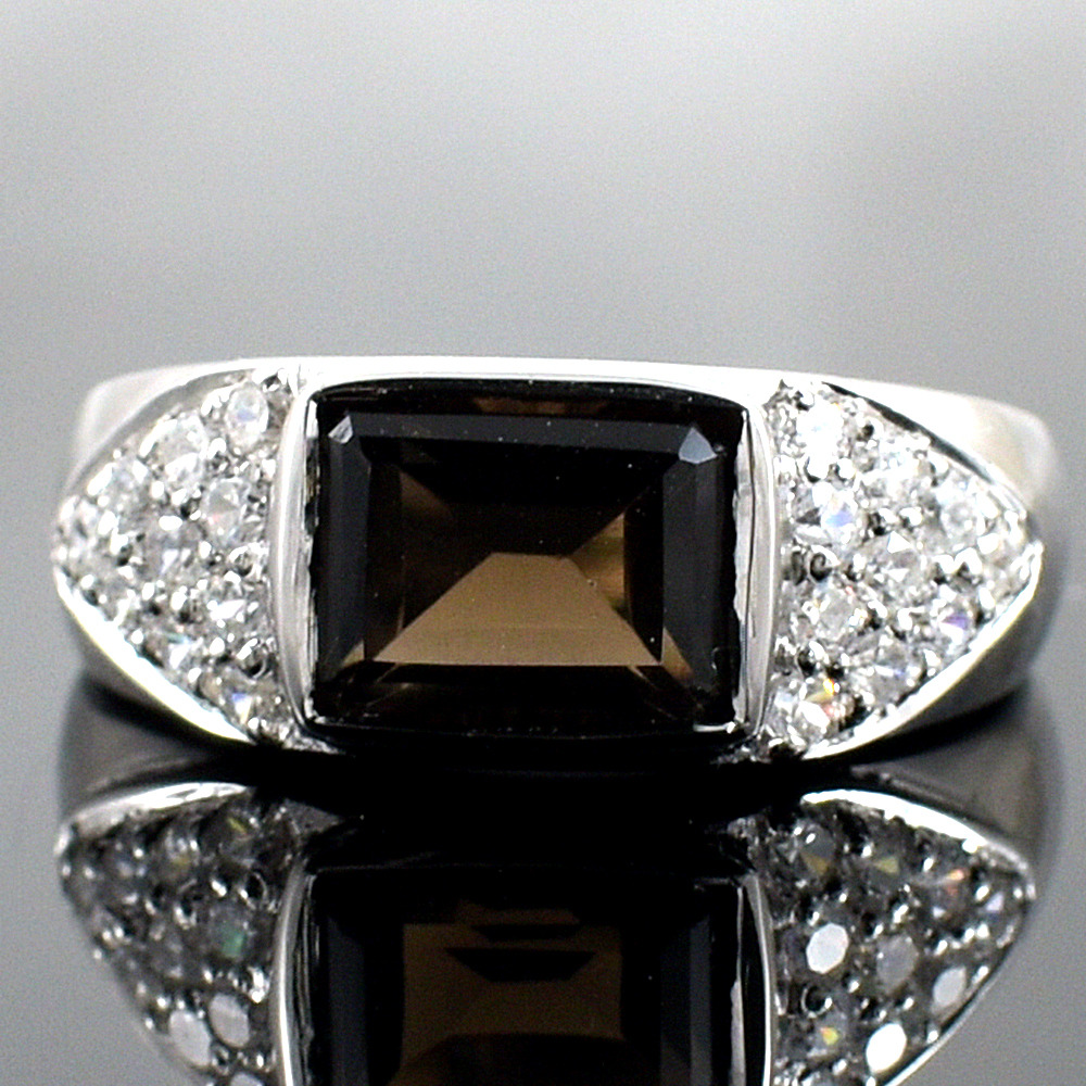 แหวนเงินแท้ราคาถูกชุบทองคำขาว พลอยแท้สโมกกี้ควอทซ์ 2.80 กะรัต เพชรCZ 0.50 กะรัต งานประณีตสวยงาม สั่งผลิตค่ะ