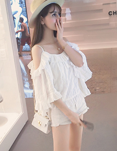 เสื้อแฟชั่นแขนสั้น แต่งสายเดี่ยว แบบสวยหวานสไตล์เกาหลี-2 ไซส์ M,L รหัส 1581