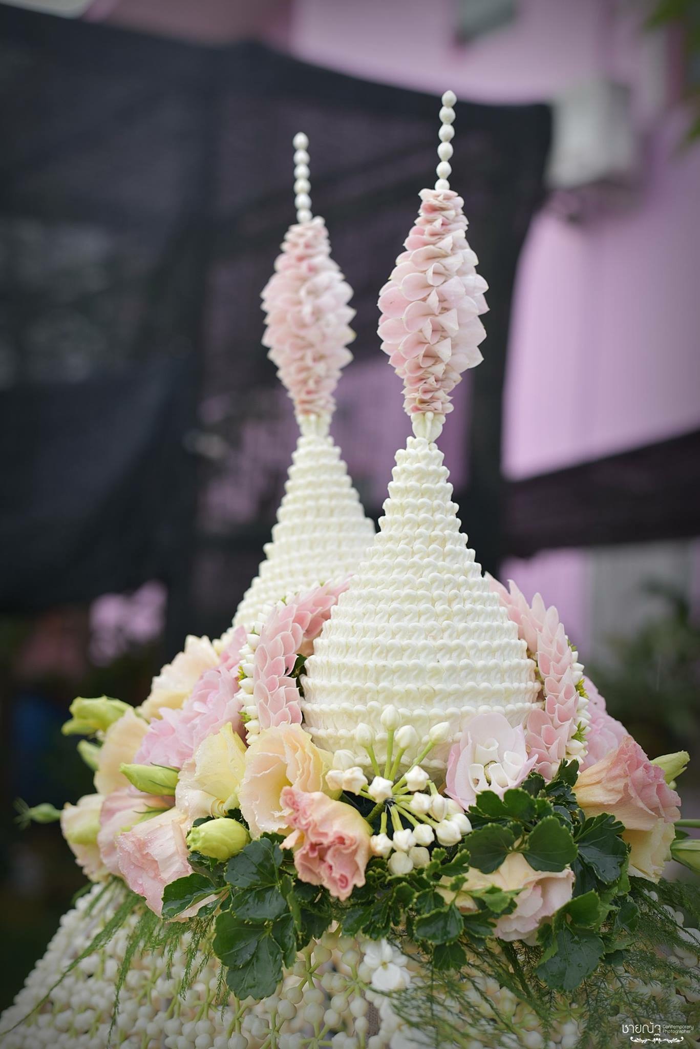 ที่คลุมผ้าไตรดอกไม้สด สีชมพู (ส่งงานอ.บางปะอิน จ.พระนครศรีอยุธยา)1-2กค60