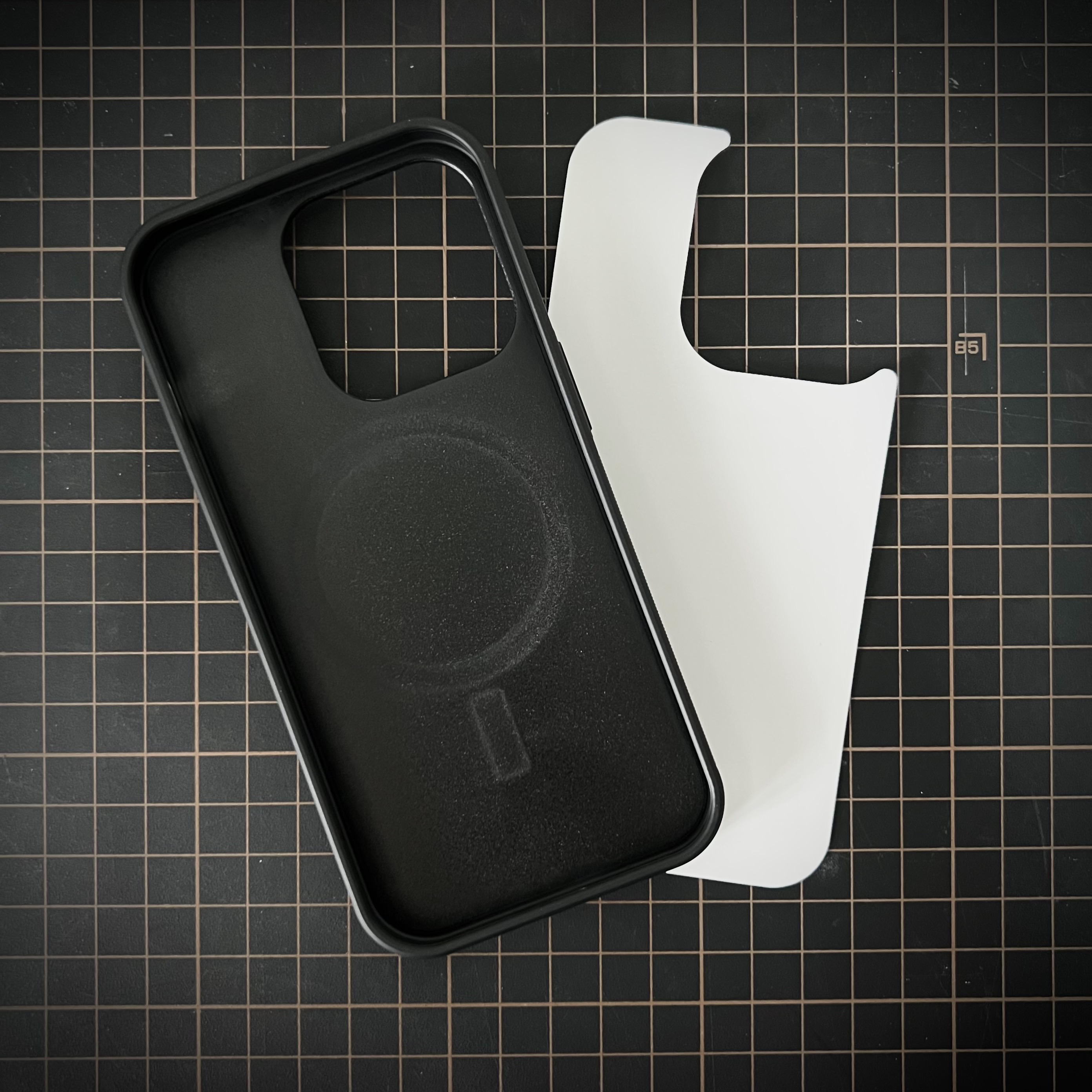 เคสแปะหลังแม่เหล็ก Magsafe+แผ่นสกรีน iPhone14 Pro Max
