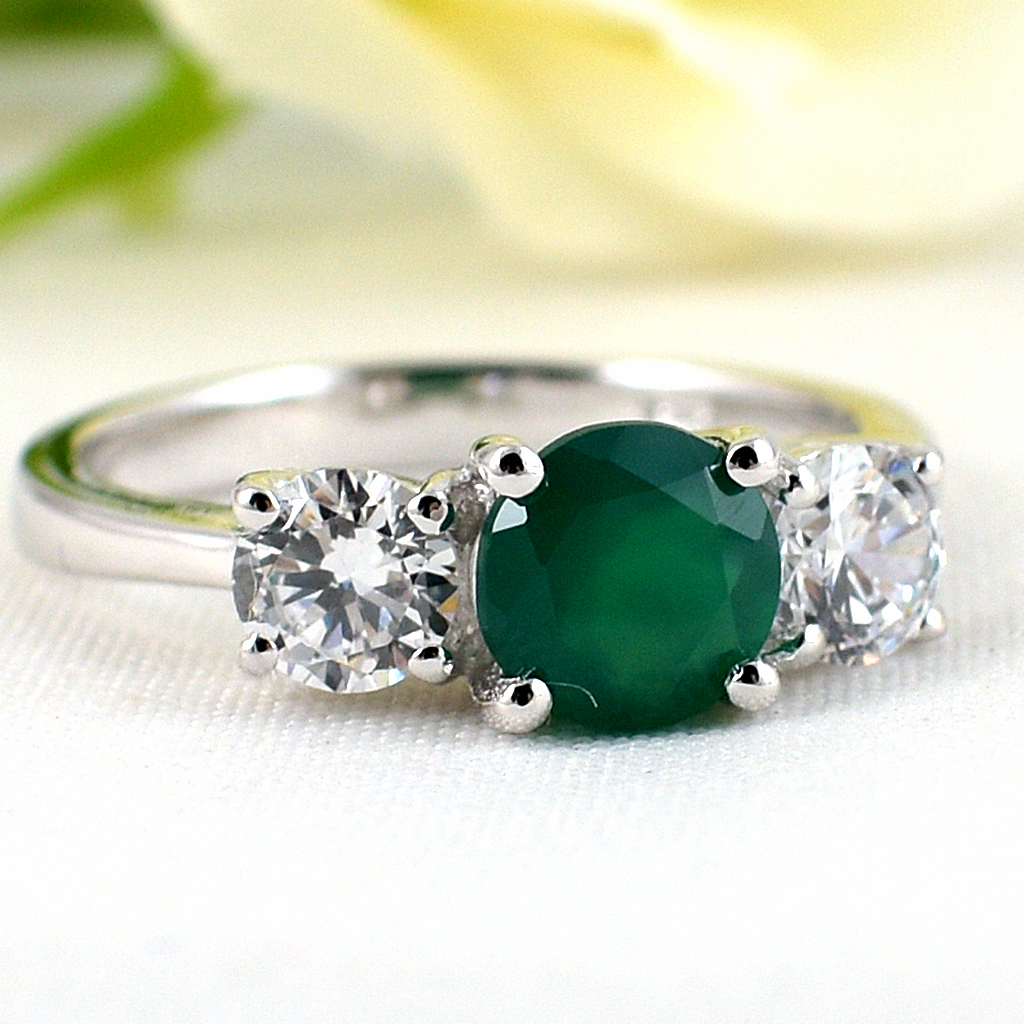 แหวนเงินแท้ราคาถูกชุบทองคำขาว พลอยแท้กรีนอะเกท 0.76 กะรัต เพชรCZ 0.50 กะรัต งานประณีตสวยงาม สั่งผลิตค่ะ