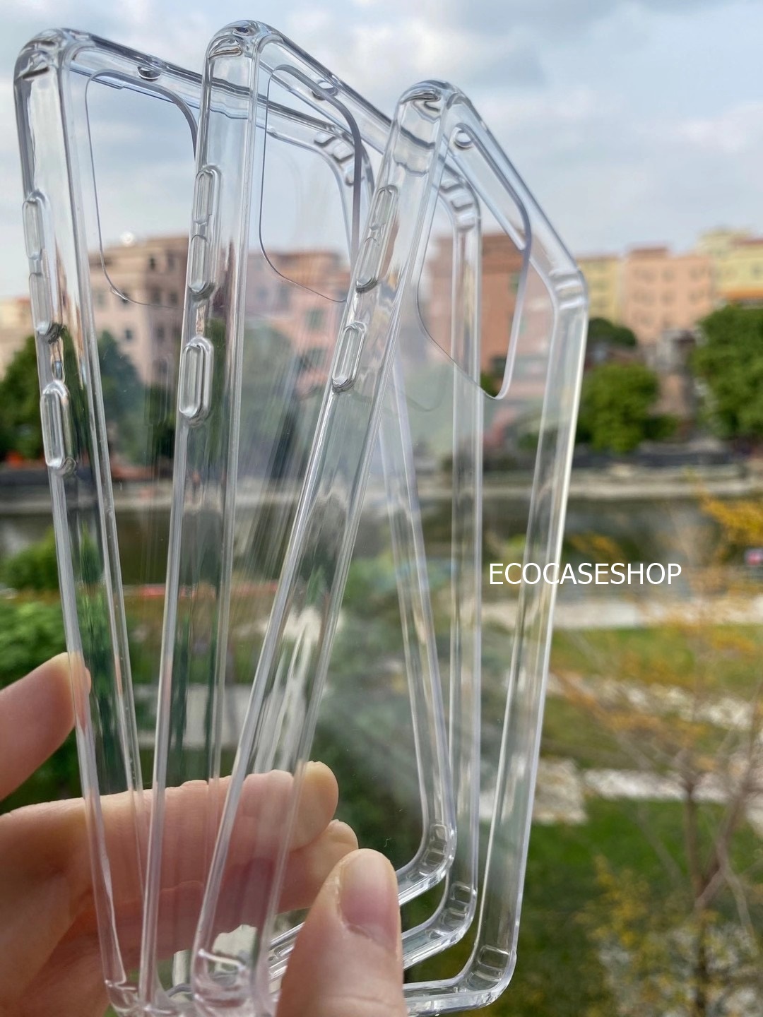 iPhone11pro เคสใสขอบสี สีใส เกรดหนา 1.5mm (หลังแข็งขอบนิ่ม ขอบเหลืองช้า)