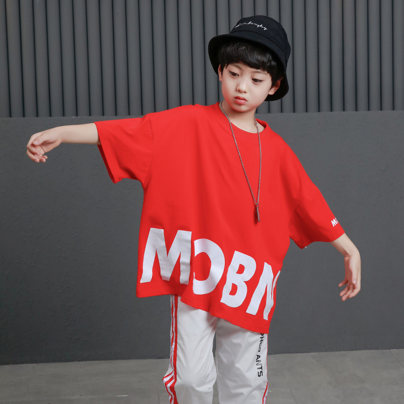 ชุดเต้น ฮิปฮอป สีแดง ลายอักษร XOXO / ชุดผู้หญิง สีขาว-แดง