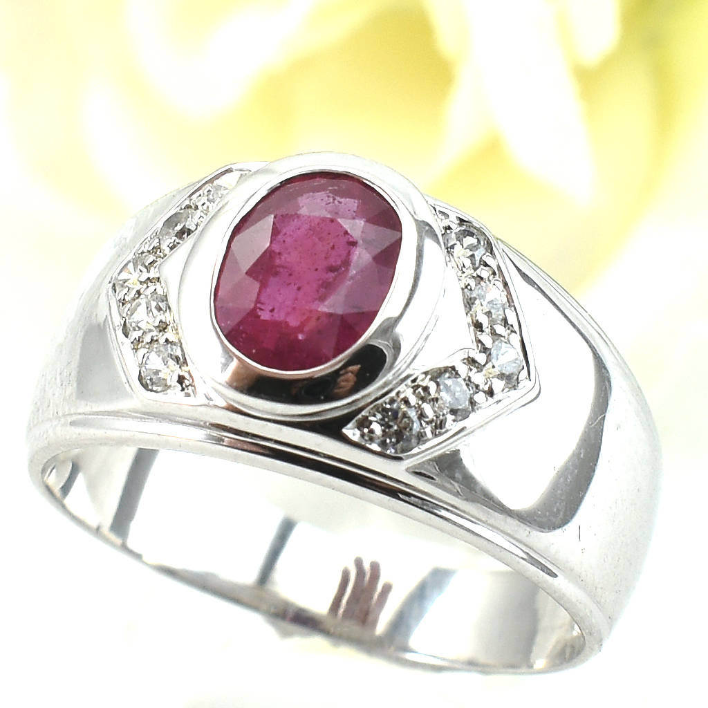 แหวนเงินแท้ราคาถูกชุบทองคำขาว พลอยแท้ทับทิม 1.45 กะรัต เพชรCZ 0.30 กะรัต งานประณีตสวยงาม สั่งผลิตค่ะ