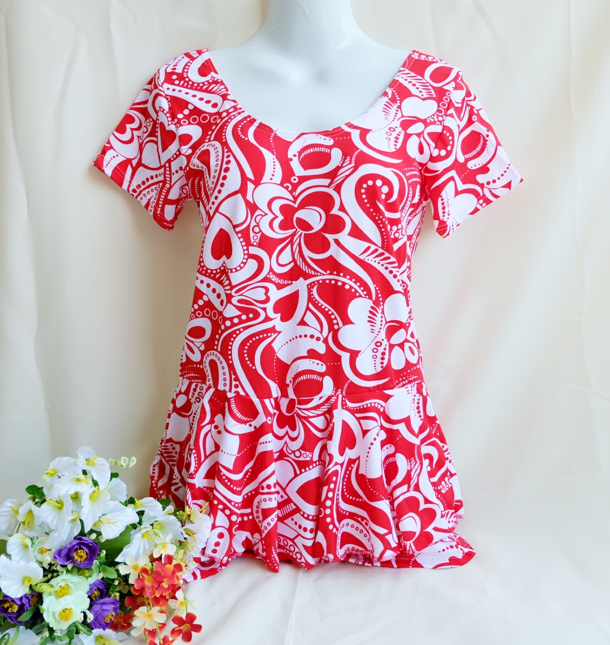 ชุดว่ายน้ำวันพีช รอบอก 34-42 รอบเอว 30-34 สะโพก 40-48 นิ้ว ชุดยาว 30 นิ้วค่ะ เสื้อติดกับกางเกงนะคะ