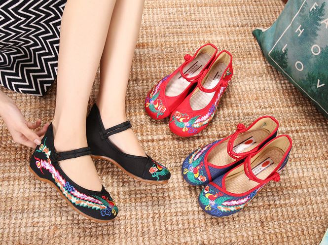 รองเท้าจีน คัชชู ลายดอกโบตั๋น นกยูงแฉก