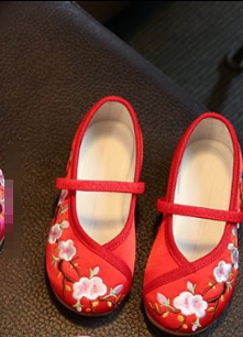 F รองเท้าจีนเด็ก ลายดอกเหมย