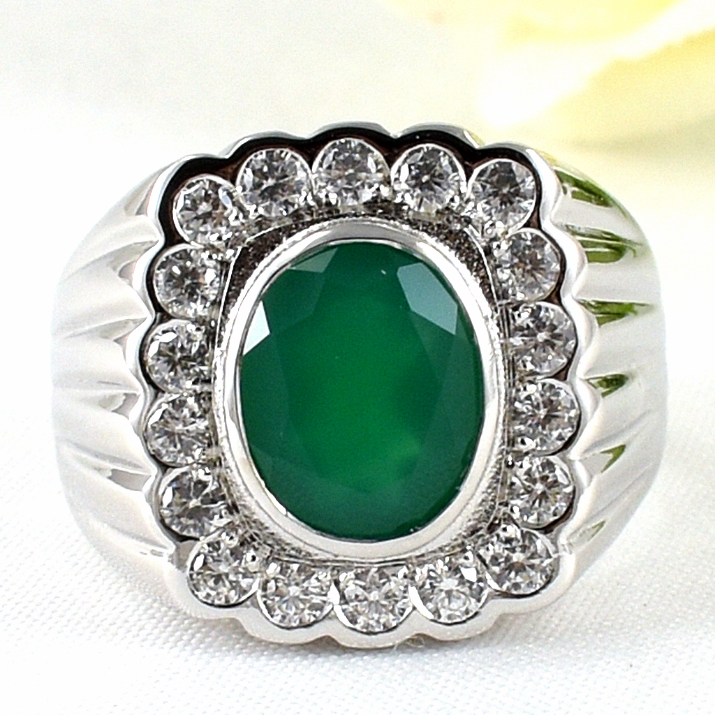 แหวนเงินแท้ราคาถูกชุบทองคำขาว พลอยแท้กรีนอะเกท 3.60 กะรัต เพชรCZ 0.72 กะรัต งานประณีตสวยงาม สั่งผลิตค่ะ