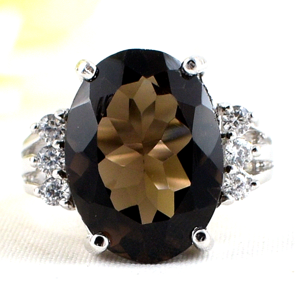 แหวนเงินแท้ราคาถูกชุบทองคำขาว พลอยแท้สโมกกี้ควอทซ์ 8.65 กะรัต เพชรCZ 0.18 กะรัต งานประณีตสวยงาม สั่งผลิตค่ะ