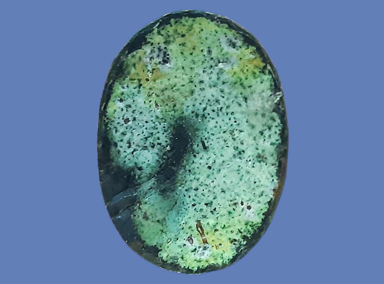 ล็อคเก็ต รัชกาลที่ 5 ภาพสี สวยตามภาพ ขนาดกว้าง 1.8 cm สูง 2.5 cm