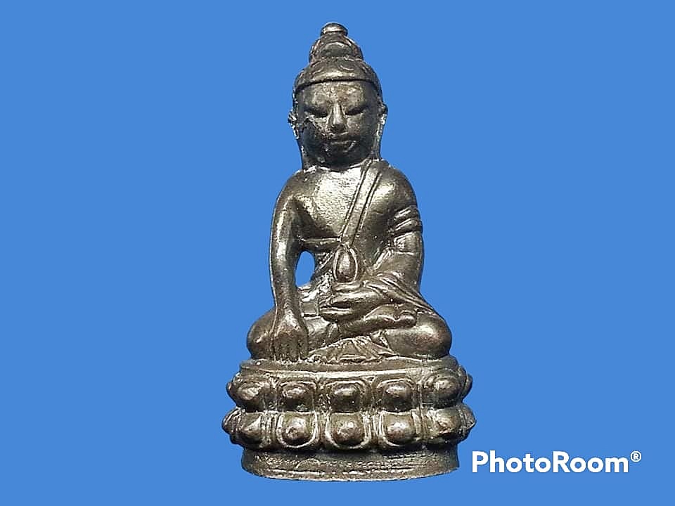 พระกริ่งปวเรศ สมเด็จพระสังฆราช วัดบวรนิเวศวิหาร