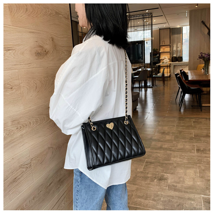 สินค้าพรีออเดอร์ กระเป๋าแฟชั่นสวยหรู มี 4 สี รหัส PO-BAG-050