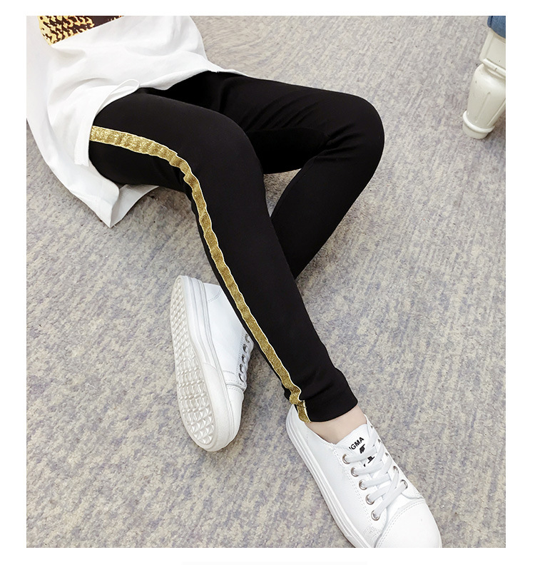 กางเกงเด็ก เลกกิ้งสีดำ แต่งแถบกลิตเตอร์