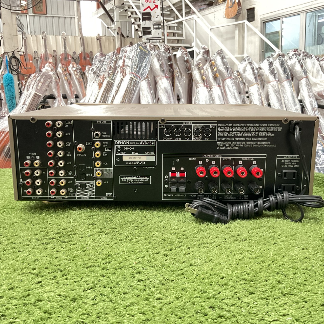 เครื่องขยายเสียง DENON : AVC-1570