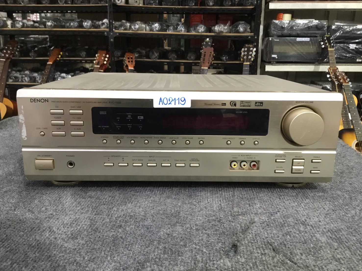 เครื่องขยายเสียง DENON : AVC-1550