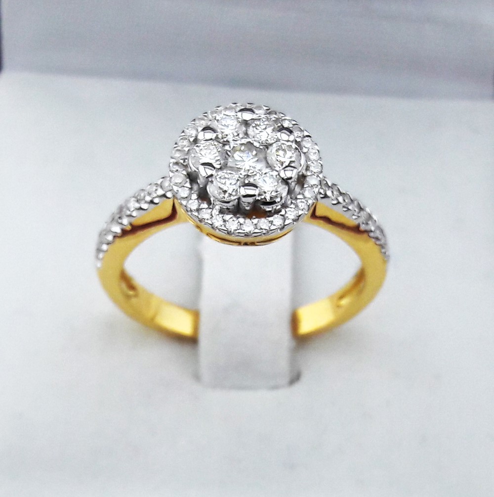 สั่งผลิตเพชรเบลเยี่ยมคัท แหวนแต่งงาน แหวนหมั้น ใส่เที่ยว ออกงาน แหวนทองคำ 18K เพชรแท้ 0.83 กะรัต 4.70 กรัม น้ำ 99 ราคาถูกมาก มีใบรับประกันค่ะ