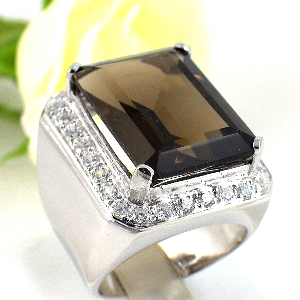 แหวนเงินแท้ราคาถูกชุบทองคำขาว พลอยแท้สโมกกี้ควอทซ์ 28.30 กะรัต เพชรCZ 1.20 กะรัต งานประณีตสวยงาม สั่งผลิตค่ะ