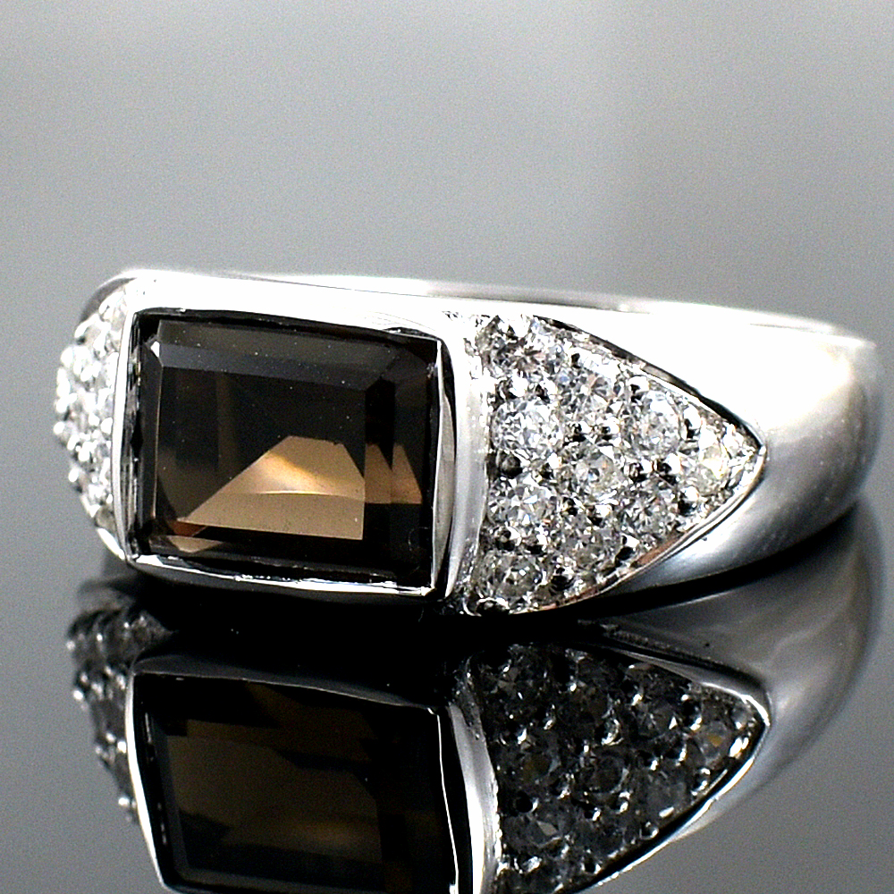 แหวนเงินแท้ราคาถูกชุบทองคำขาว พลอยแท้สโมกกี้ควอทซ์ 2.80 กะรัต เพชรCZ 0.50 กะรัต งานประณีตสวยงาม สั่งผลิตค่ะ