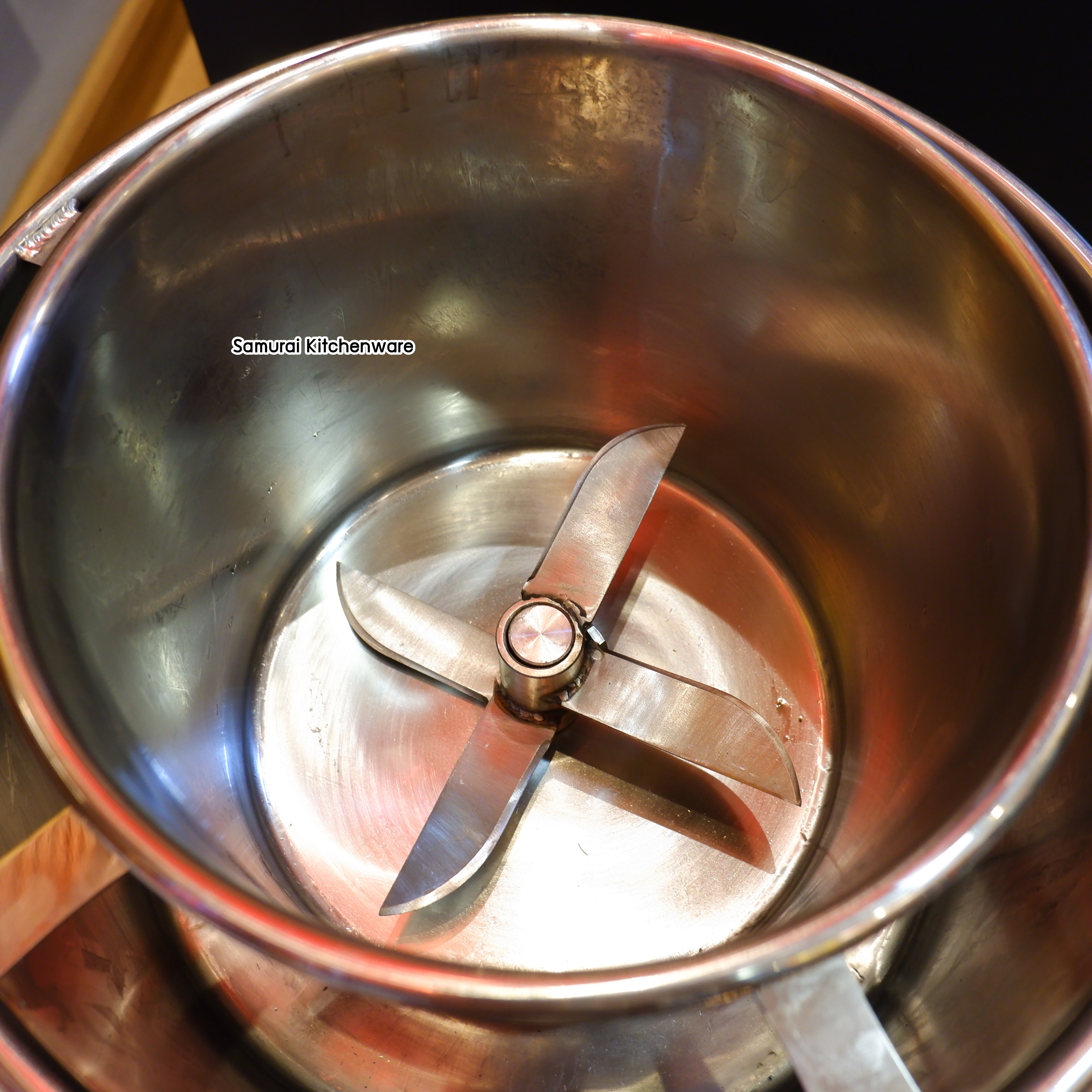 เครื่องสับผสมลูกชิ้น รุ่น MM-24