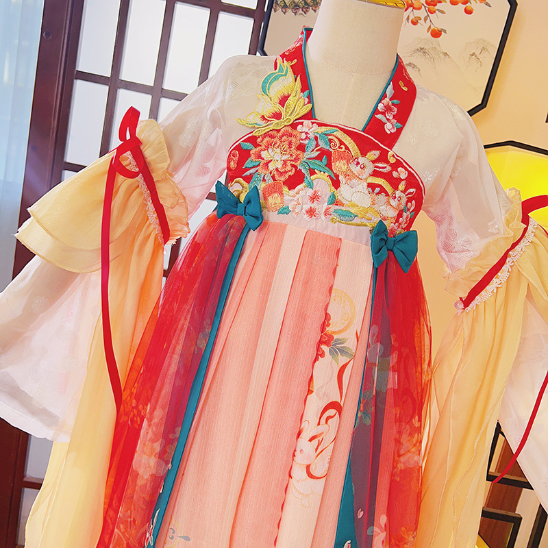 พร้อมส่ง ชุดจีน กี่เพ้า จีนโบราณย้อนยุค ชุดฮันฟู ลายพัด ปักลายปลา