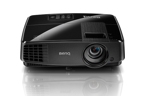 BENQ MX505 ความสว่าง(ANSI Lumens) 3000 ความละเอียด(พิกเซล) 1024x768(XGA) ค่า Contrast เท่ากับ13,000:1 น้ำหนัก 1.8kg