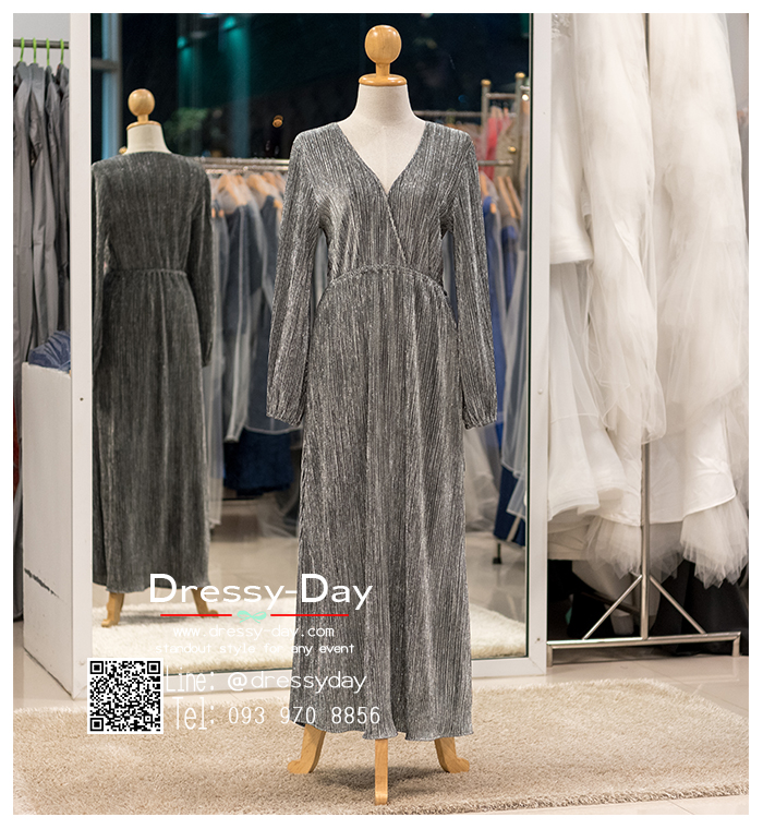 รหัส ชุดราตรียาว : PFL108 ชุดราตรียาว สีเงิน คอวี มีแขน สุดเซ็กซี่ เหมาะใส่ออกงานกลางคืน งานแต่งงาน งานกาล่าดินเนอร์ งานเลี้ยง งานพรอม งานรับกระบี่