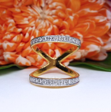สั่งผลิตเพชรเบลเยี่ยมคัท แหวนแต่งงาน แหวนหมั้น ใส่เที่ยว ออกงาน แหวนทองคำ 18K เพชรแท้ 0.48 กะรัต 6.06 กรัม น้ำ 99 ราคาถูกมาก มีใบรับประกันค่ะ