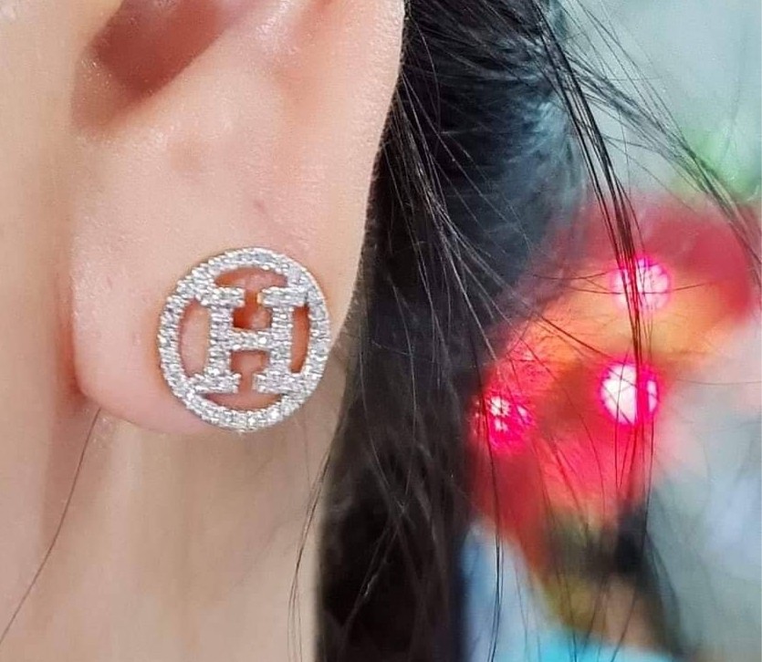 พร้อมส่งและสั่งผลิตต่างหูเพชรแท้ใหญ่ใส่คุ้มเพชรจุกๆแถมความหรูหราแบรนด์ไปอีกค่ะ แต่งงาน หมั้น ใส่เที่ยว ออกงาน ทองคำ 9K เพชรกุหลาบแท้ 0.32 กะรัต 96 เม็๋ด ราคาถูกมาก ส่งฟรี